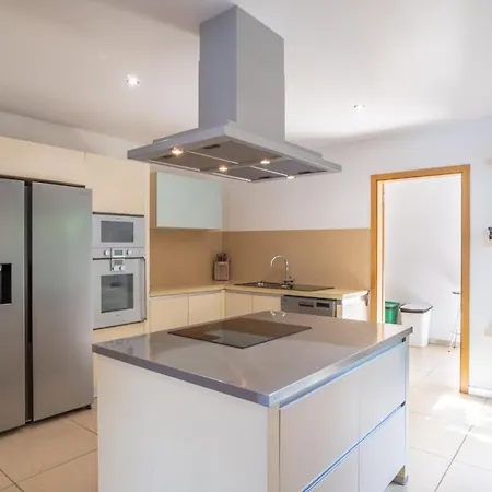 Вилла Victorias Фуншал